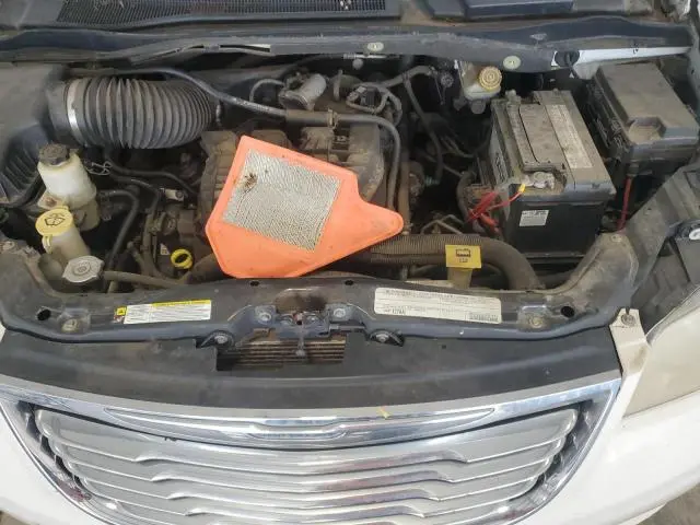 2011 CHRYSLER TOWN & COUNTRY TOURING  