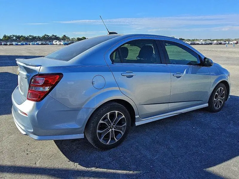 2017 CHEVROLET SONIC LT  
