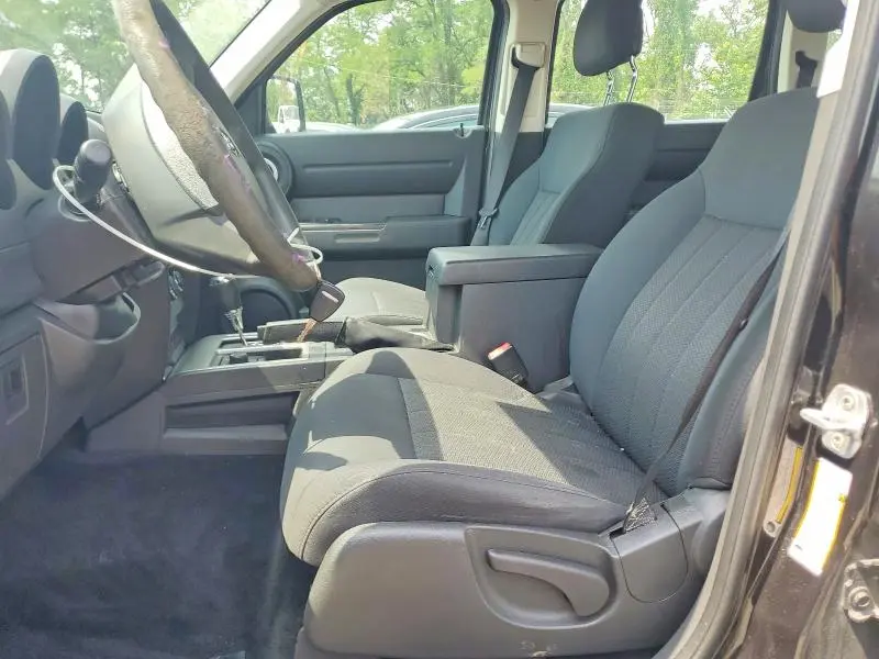 2011 DODGE NITRO SE  