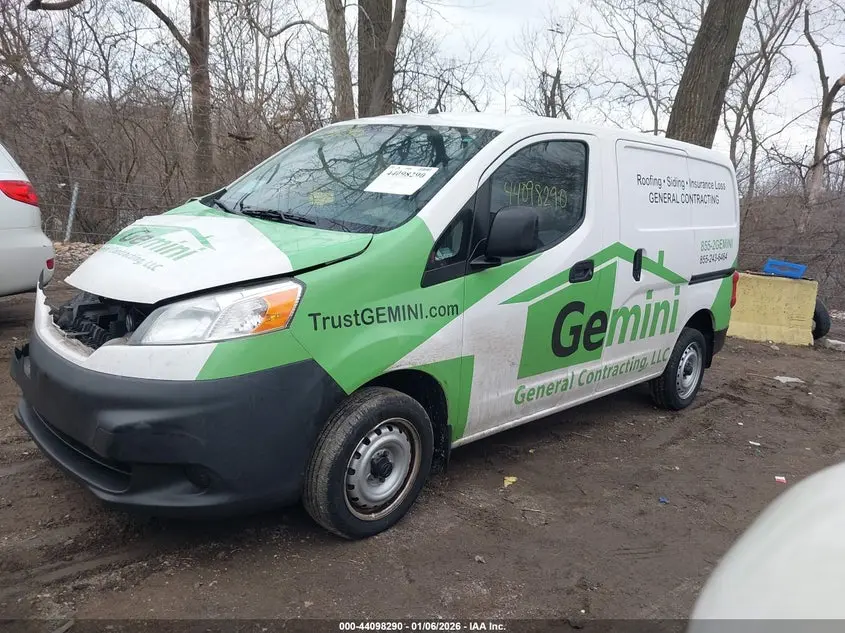 2019 NISSAN NV200 S