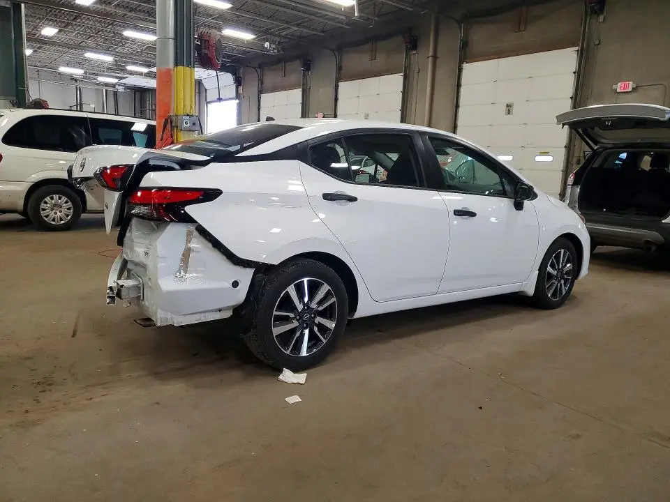 2024 NISSAN VERSA S  