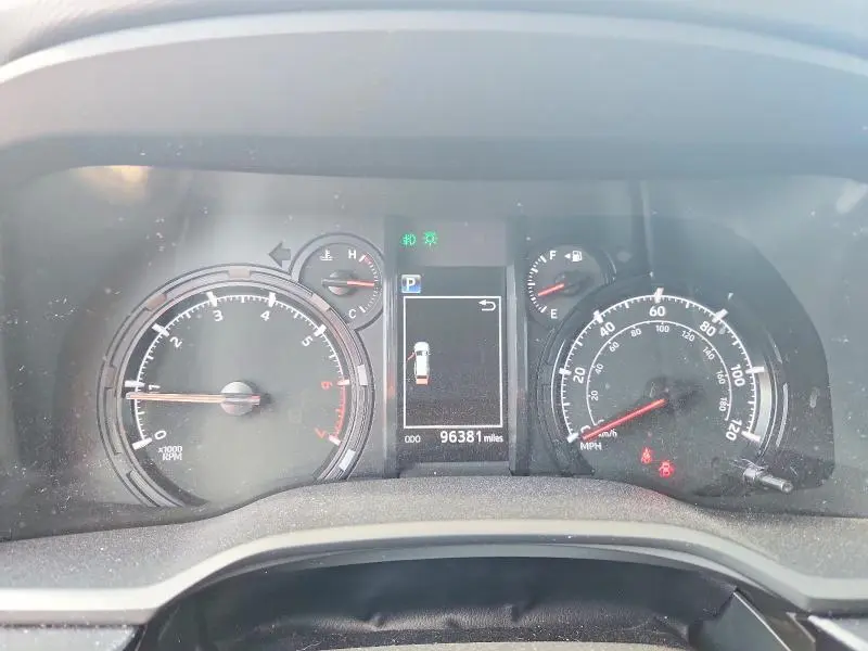 2021 TOYOTA 4RUNNER SR5  