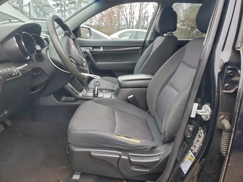 2012 KIA SORENTO BASE  
