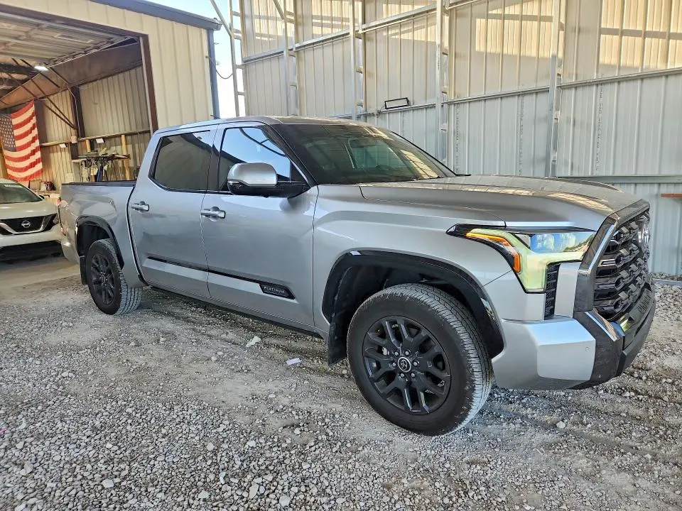 2023 TOYOTA TUNDRA PLATINUM  