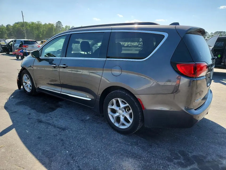 2017 CHRYSLER PACIFICA TOURING L  