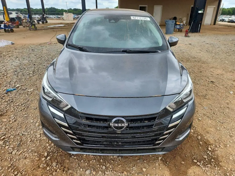 2024 NISSAN VERSA SV  