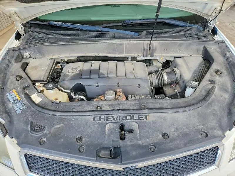 2011 CHEVROLET TRAVERSE LS  
