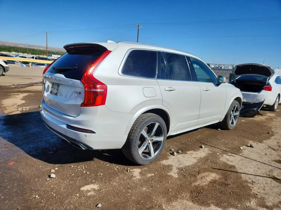 2016 VOLVO XC90 T6  