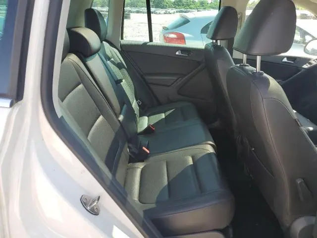2013 VOLKSWAGEN TIGUAN S  