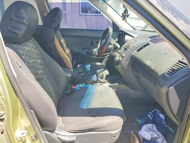 2011 KIA SOUL +  