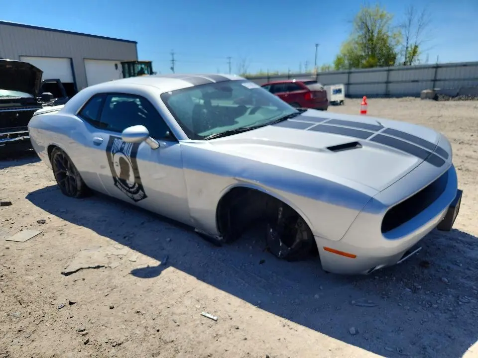 2022 DODGE CHALLENGER SXT  