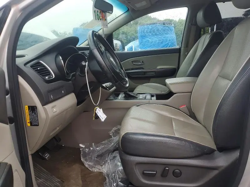 2017 KIA SEDONA LX  