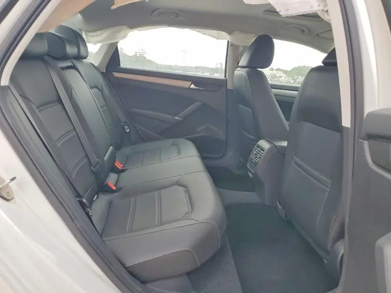 2022 VOLKSWAGEN PASSAT SE  