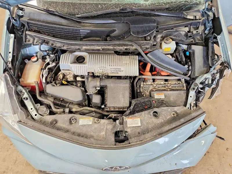 2016 TOYOTA PRIUS V TWO  