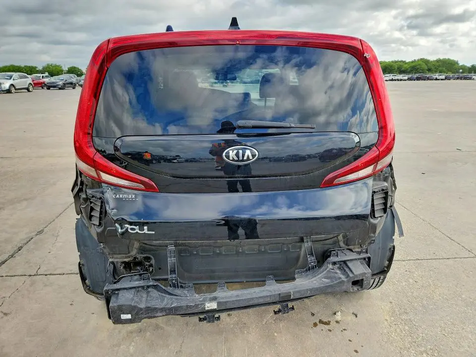 2020 KIA SOUL LX  