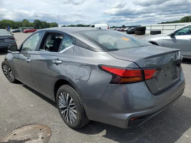 2024 NISSAN ALTIMA SV  