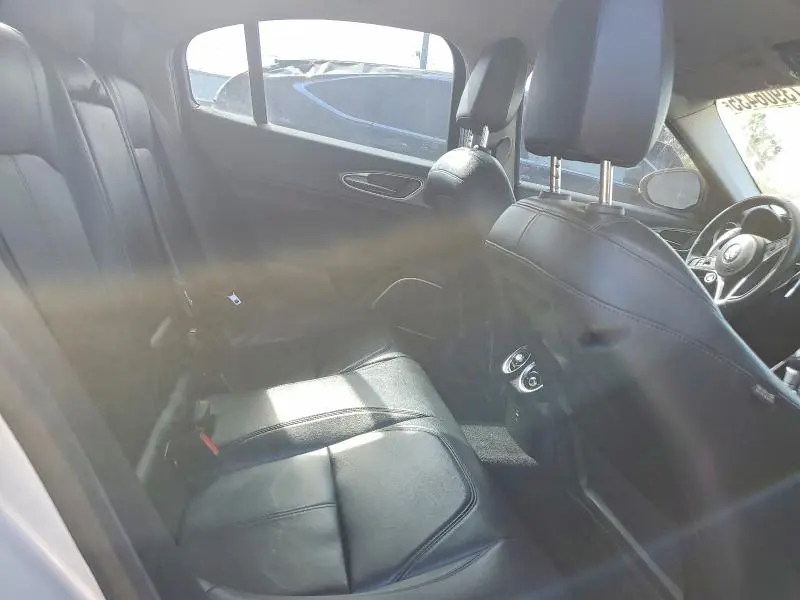 2017 ALFA ROMEO GIULIA Q4  