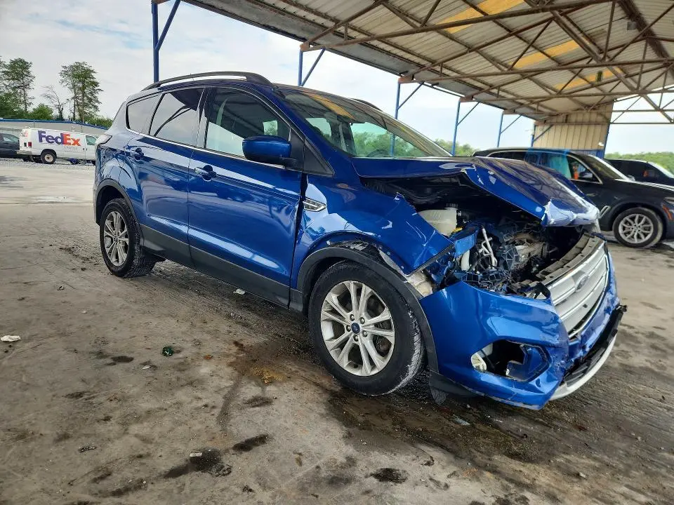 2018 FORD ESCAPE SE  