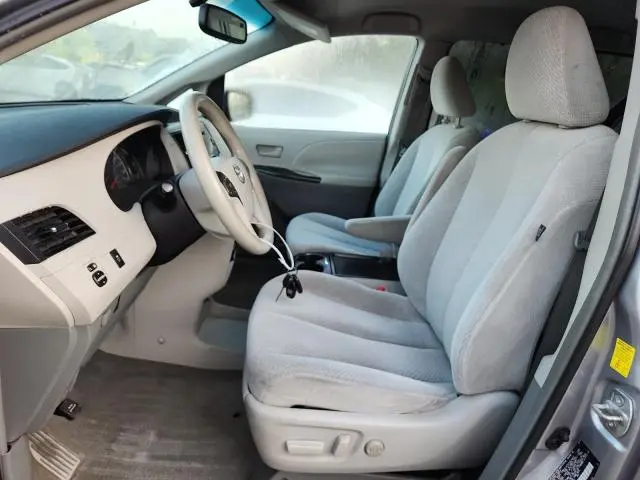 2011 TOYOTA SIENNA LE  
