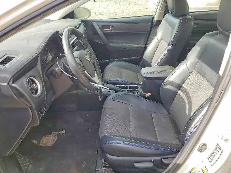 2017 TOYOTA COROLLA SE  