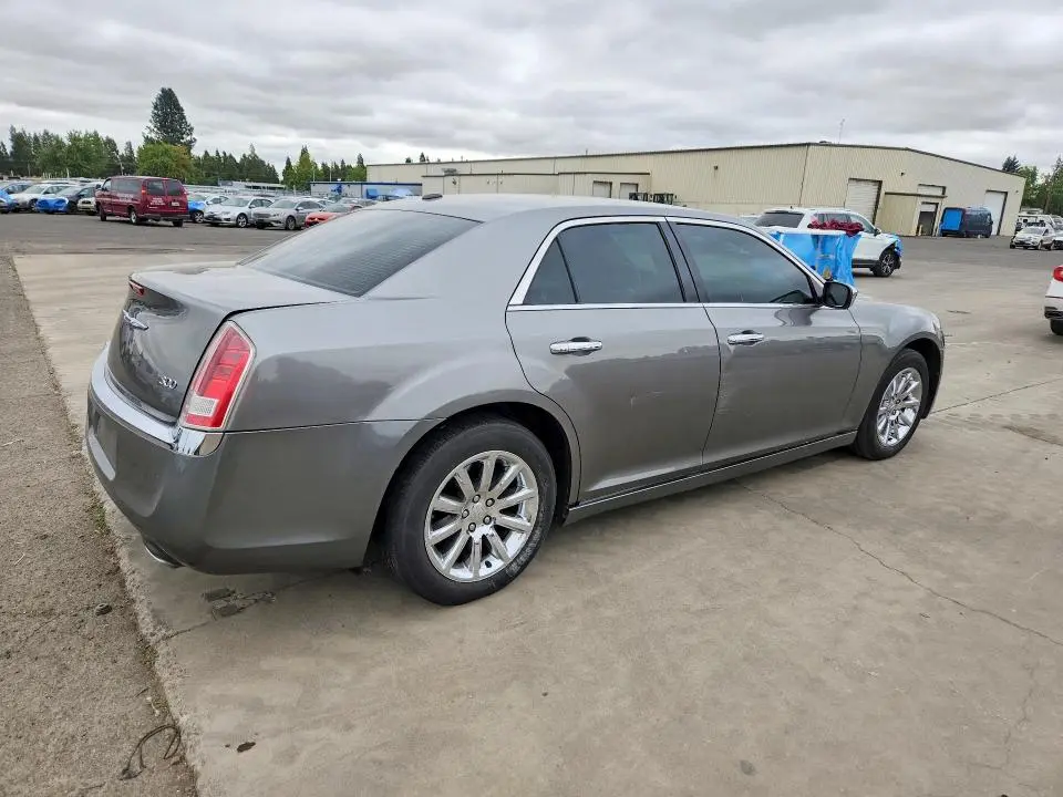 2011 CHRYSLER 300 LIMITED  