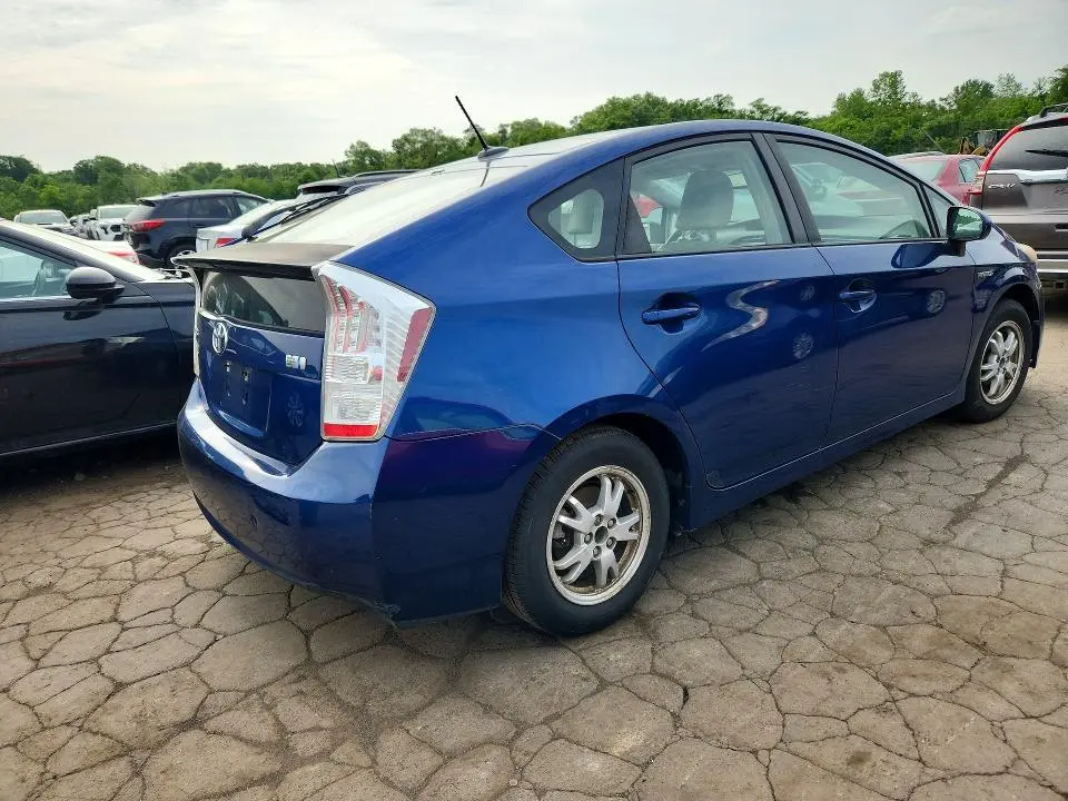 2010 TOYOTA PRIUS IV  