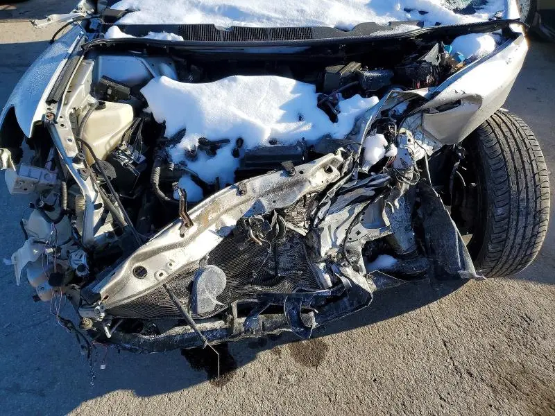 2013 TOYOTA VENZA LE  