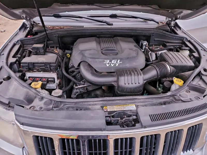 2012 JEEP GRAND CHEROKEE LAREDO  