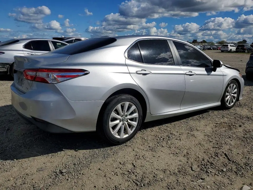 2018 TOYOTA CAMRY LE  