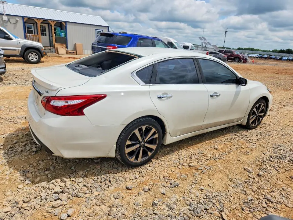 2016 NISSAN ALTIMA 2.5 SR  