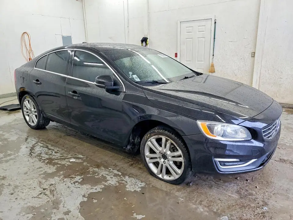 2016 VOLVO S60   