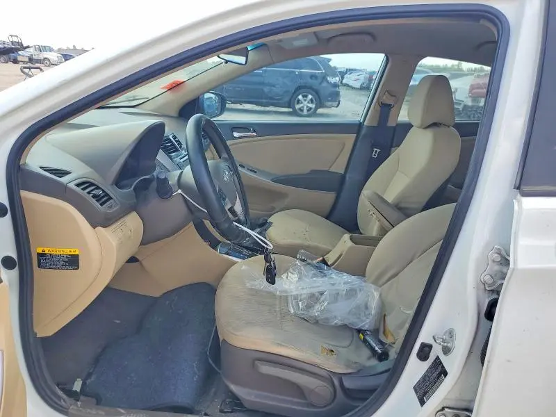 2013 HYUNDAI ACCENT GLS  