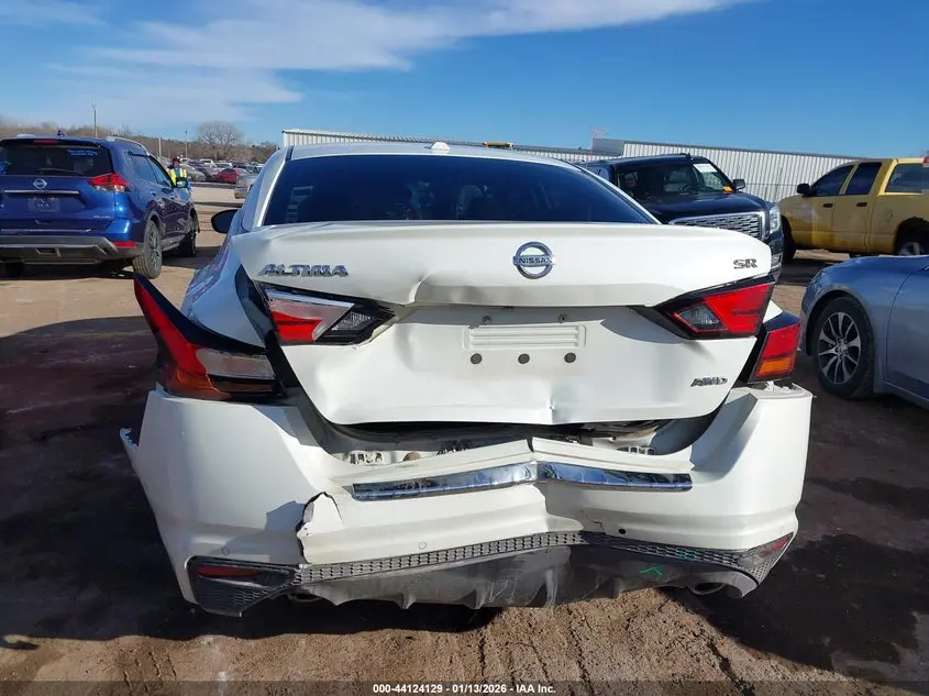2021 NISSAN ALTIMA SR INTELLIGENT AWD