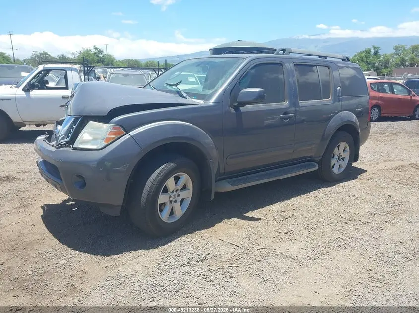 2012 NISSAN PATHFINDER SV