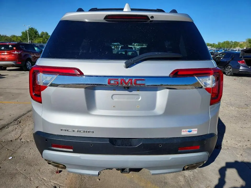 2020 GMC ACADIA SLT  