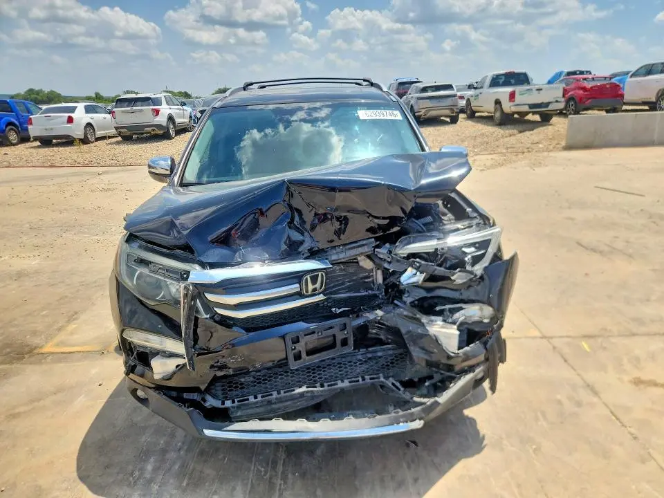 2017 HONDA PILOT ELITE  
