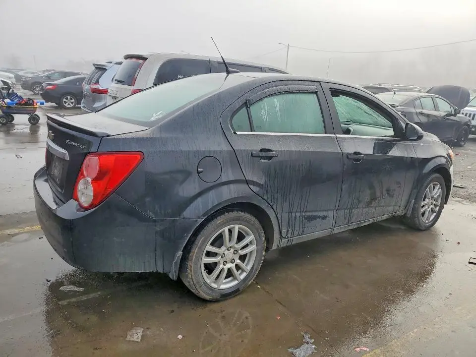 2013 CHEVROLET SONIC LT  