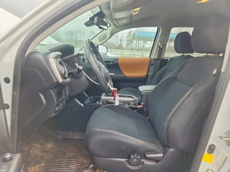 2018 TOYOTA TACOMA SR5 V6  