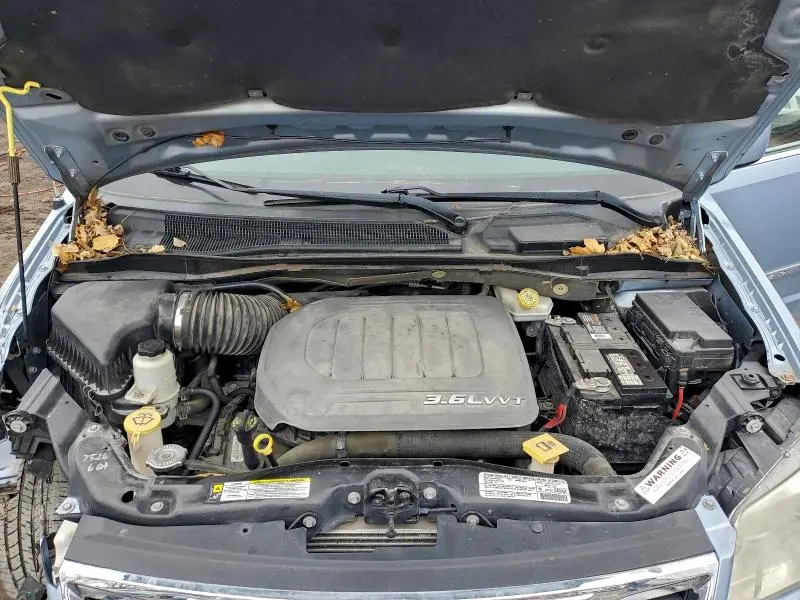 2013 CHRYSLER TOWN & COUNTRY TOURING  