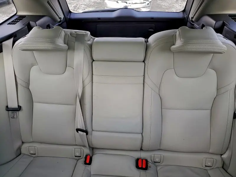 2021 VOLVO XC60 T5 INSCRIPTION  