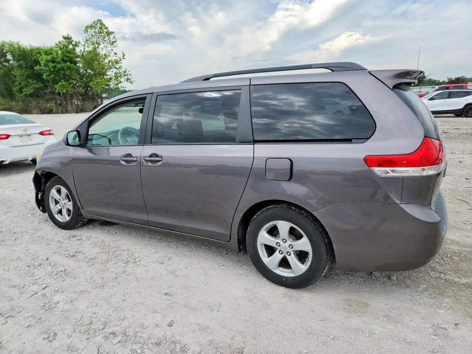 2011 TOYOTA SIENNA LE  