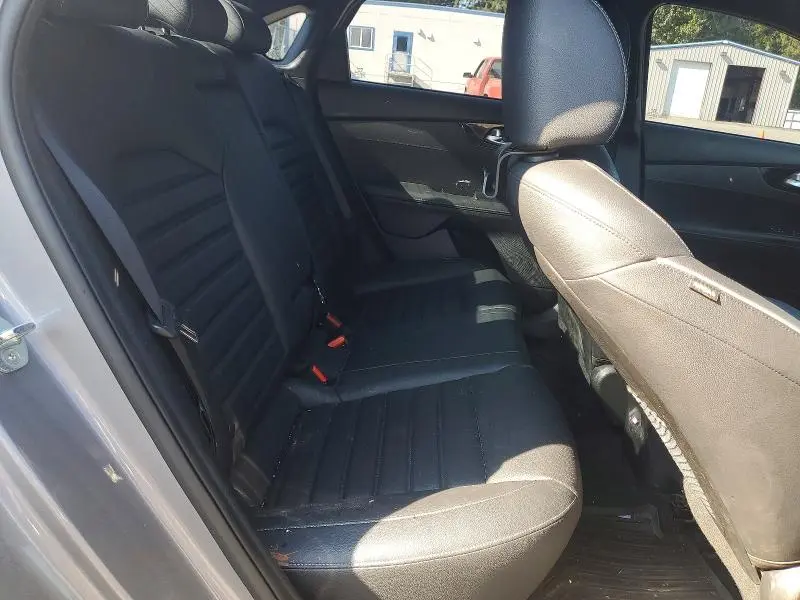 2023 KIA FORTE GT LINE  