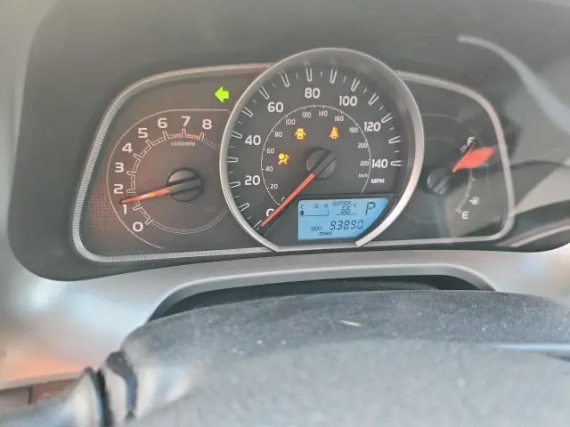 2013 TOYOTA RAV4 LE  