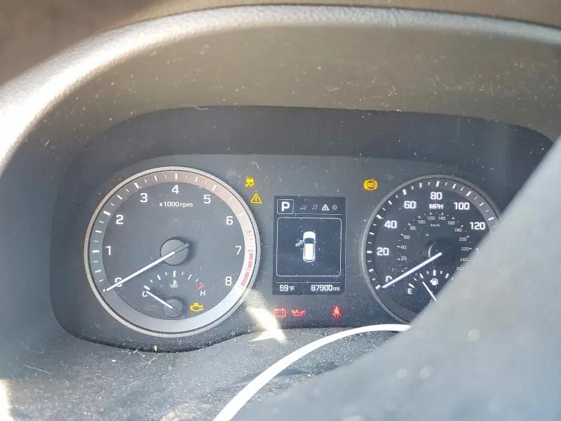 2018 HYUNDAI TUCSON SE  