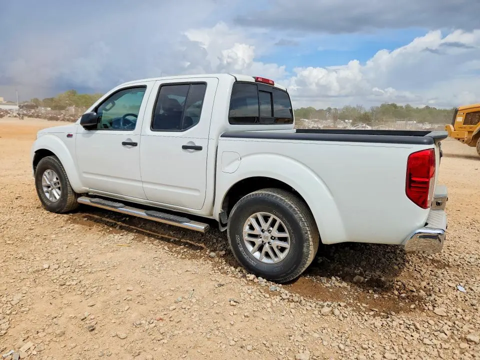 2015 NISSAN FRONTIER S  