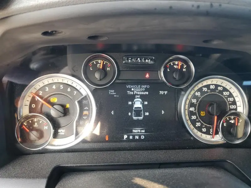 2017 RAM 1500 SLT