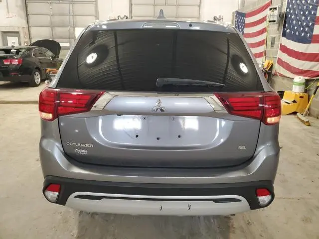 2020 MITSUBISHI OUTLANDER SE  