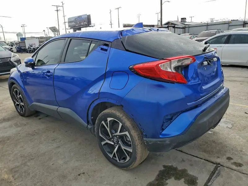 2019 TOYOTA C-HR XLE  