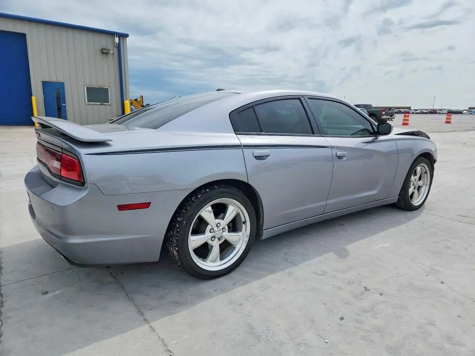 2013 DODGE CHARGER SXT  