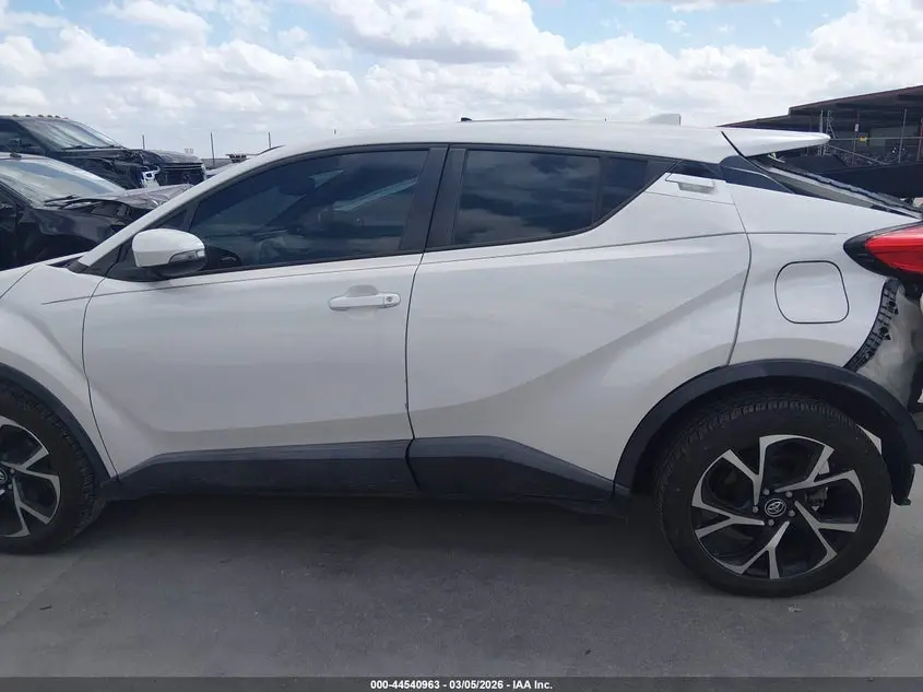 2018 TOYOTA C-HR XLE